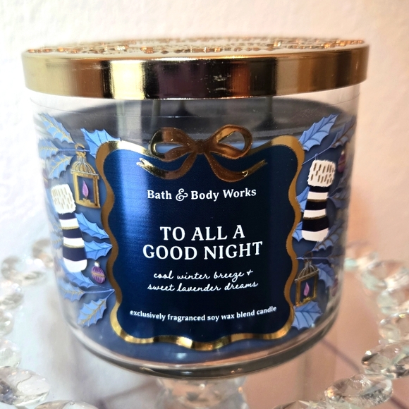 To All a Good Night Christmas 🎄 theme Bath & Body 3-Wick Candle - Picture 1 of 8